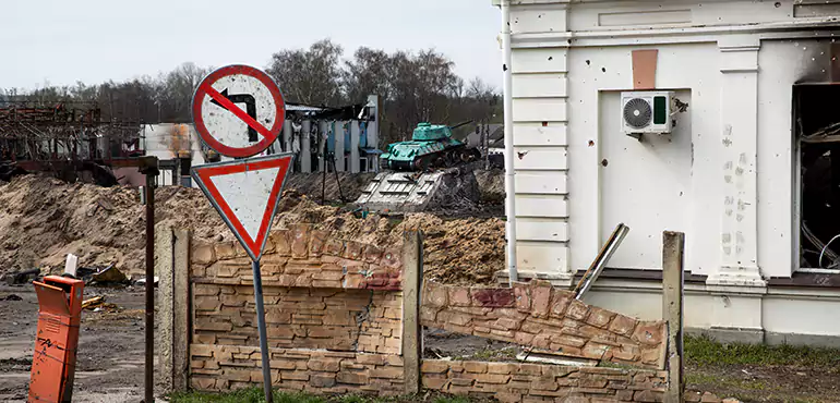 Partial or Full Foundation Collapse in Joliet, IL